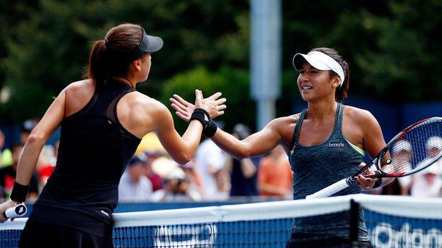 Heather Watson (right)