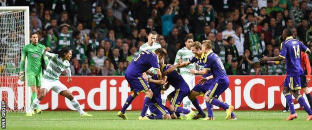 Maribor celebrate Marcos Tavares's strike at Celtic Park