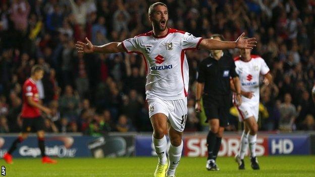 MK Dons v Manchester United