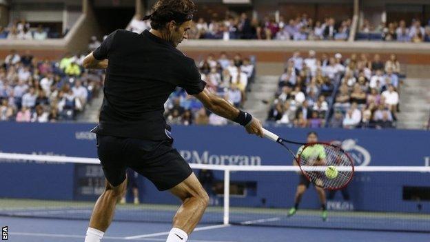 Roger Federer in action against Marinko Matosevic