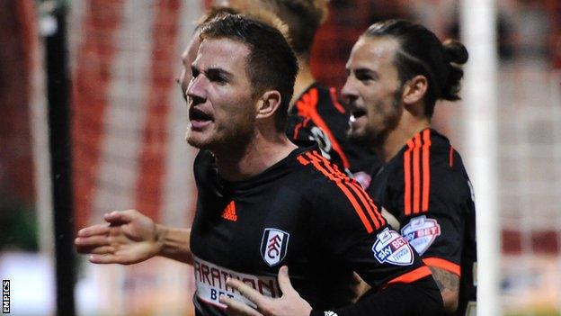 Ross McCormack celebrates his goal against Brentford with Fulham teammates