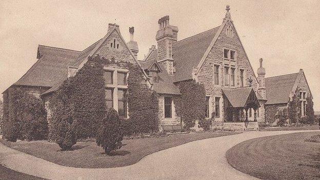 Grantham Hospital (postcard)