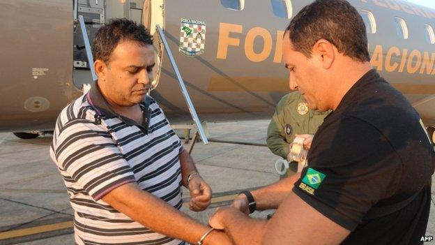 Police arrest one of the arrested charged with deforestation in Amazon region