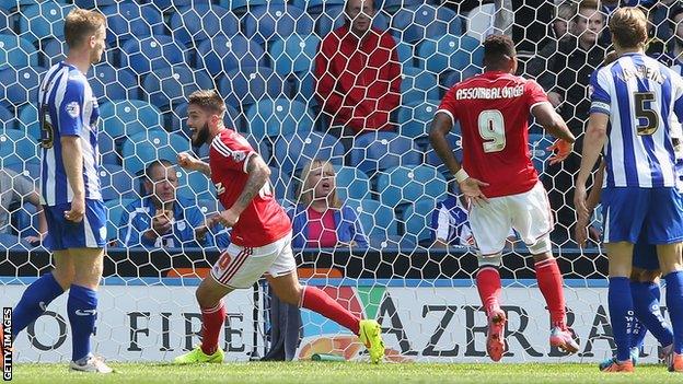 Henri Lansbury of Nottingham Forest celebrates scoring