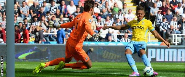 Dwight Gayle scores for Crystal Palace against Newcastle