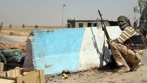 A Iraqi Turkmen fighter in Amerli. Photo: 4 August 2014