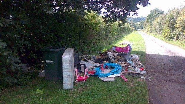 Rubbish dumped at Hollinwood Lane