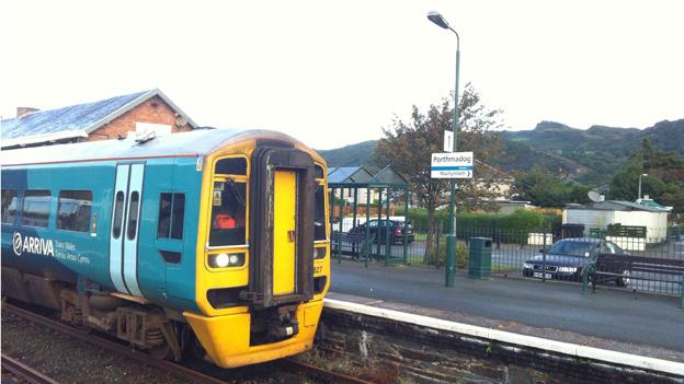 Train arrives in Porthmadog station on Cambrian Coast line