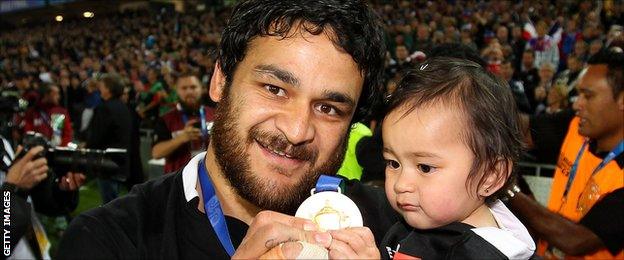 Weepu and his daughter