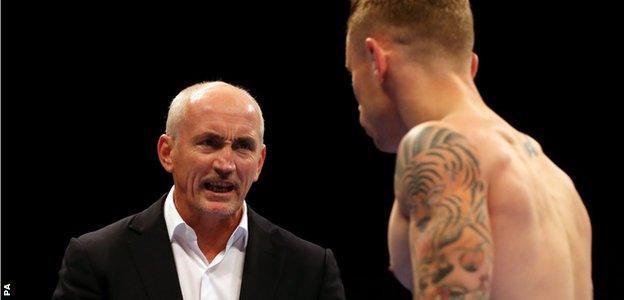 Barry McGuigan (left) and Carl Frampton