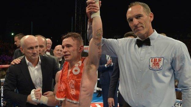 (l-r) Barry McGuigan, Carl Frampton and referee Steve Gray