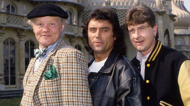 Dudley Cooper as Tinker Bell (left); Ian McShane as Lovejoy (centre) and Chris Jury as Eric Catchpole in Lovejoy