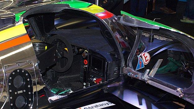 Inside the Strakka Dome S103