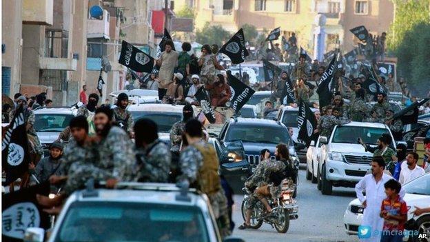 Islamic State fighters parade in Raqqa (image by Islamic State's Raqqa Media Group)