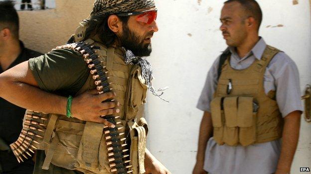 Shia militiaman from 'Peace Brigades', at Amerli (3 September 2014)