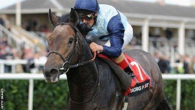 Kingston Hill winning the Racing Post Trophy at Doncaster in October 2013