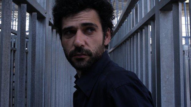 A man deciding whether to leave Palestine