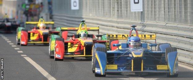 Cars at the Formula E race in Beijing