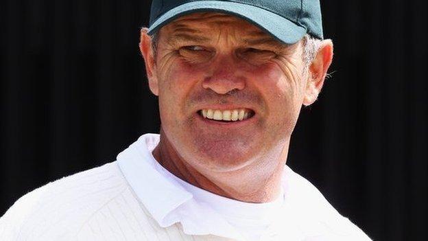 Martin Crowe