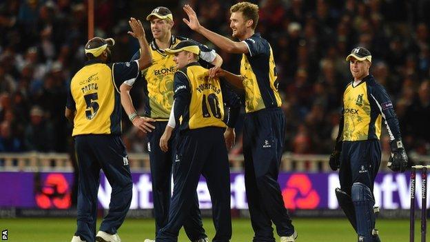 Bears players celebrate at the T20 Blast final at Edgbaston