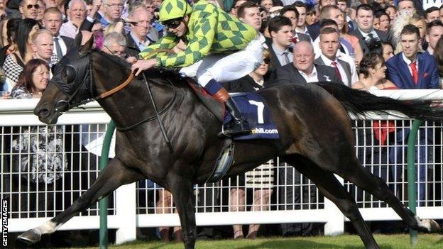 Louis The Pious wins Ayr Gold Cup