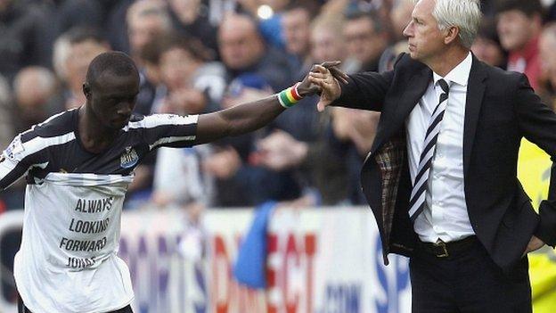 Papiss Cisse and Alan Pardew