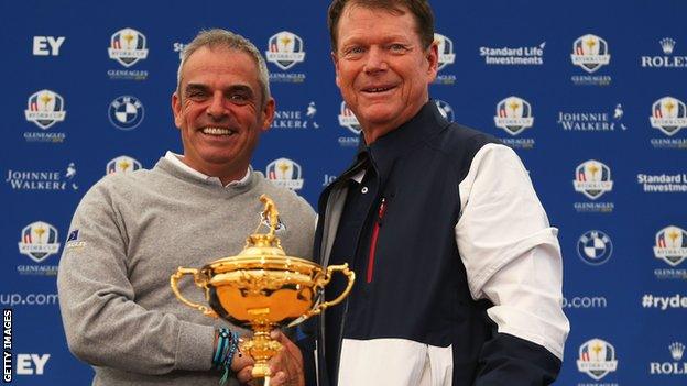 Paul McGinley (left) and Tom Watson