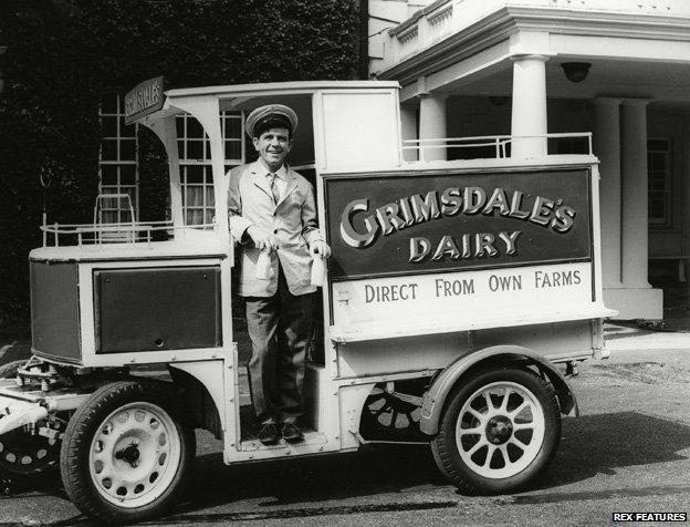 Norman Wisdom in Early Bird 1965