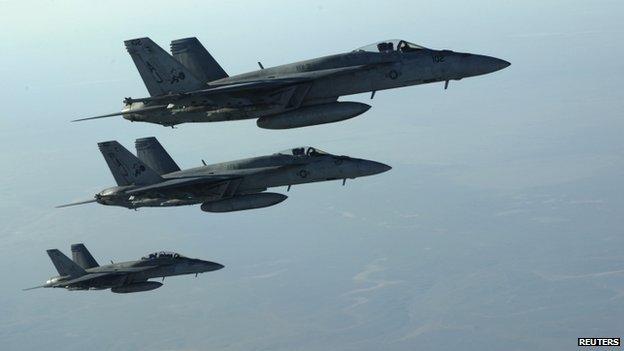 Three US F-18E Super Hornet planes