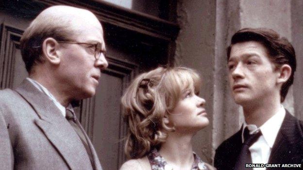 Richard Attenborough, Judy Geeson & John Hurt