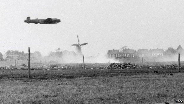 Lancaster preparing to drop food near Rotterdam