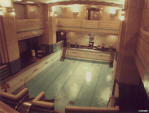 Swimming pool - Queen Mary