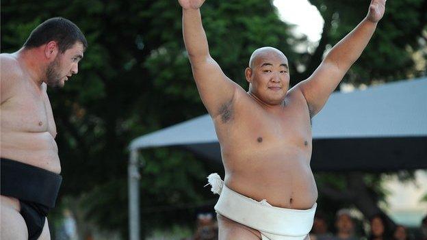 Byambajav Ulambayar (right) and Soslan Gagloev appeared at the 13th US Sumo Open in California on 15 September, 2013