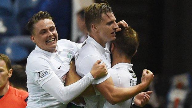 Jason Cummings (centre) scored twice for Hibs