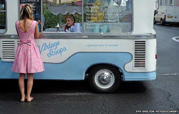 Vintage Scoops is the home of Betty, a 1973 Bedford ice cream van owned by Vic and Fiz McMullen who serve locally sourced traditional ice cream