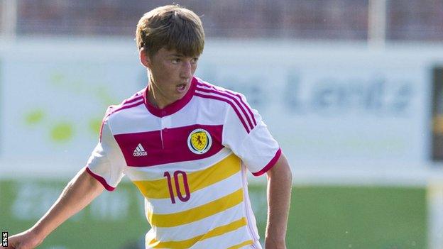 Ryan Gauld in action for Scotland Under-21s