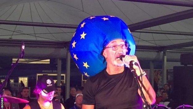 Eddie Jordan at the Ryder Cup performing with his band The Robbers