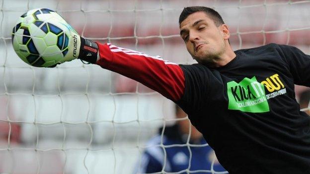 Vito Mannone