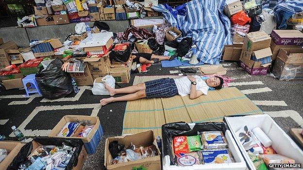 Protesters sleeping no the streets around government buildings. 2 Oct 2014