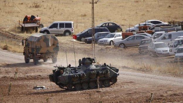 Turkish military armoured personnel carrier near the Syrian-Turkish border (3 October 2014)