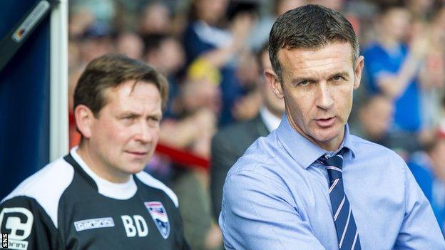 Ross County assistant Billy Dodds and manager Jim McIntyre