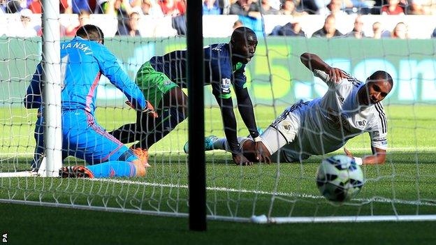 Newcastle's Papiss Cisse