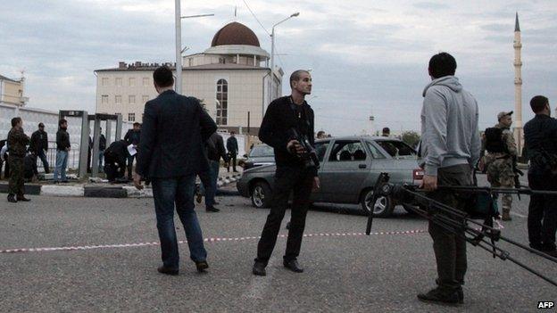 A cordon is set up at the site of the suicide attack in Grozny. Photo: 5 October 2014