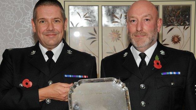 Sgt Gareth Davies (l) and PC John Harrison