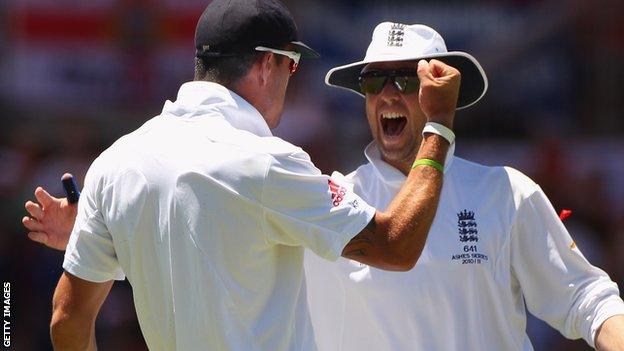 Kevin Pietersen and Graeme Swann