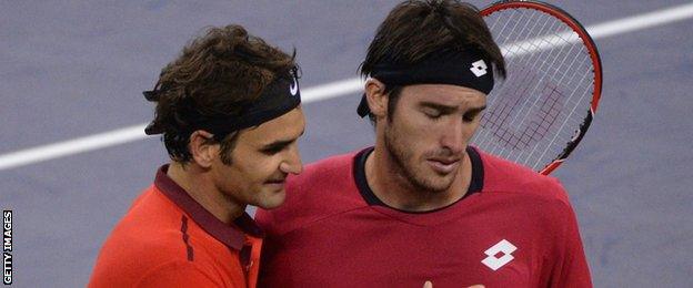 Roger Federer and Leonardo Mayer