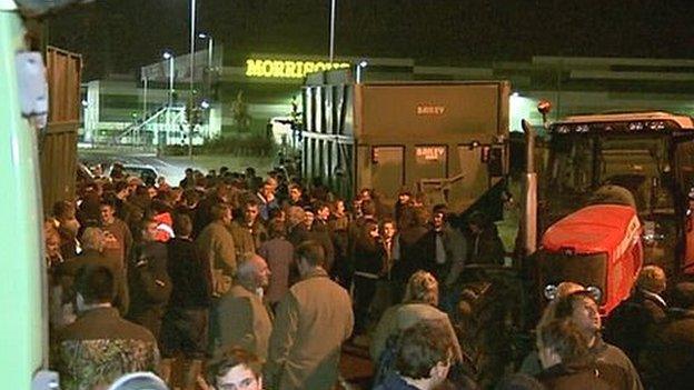 Farmers for Action protest at Morrisons depot