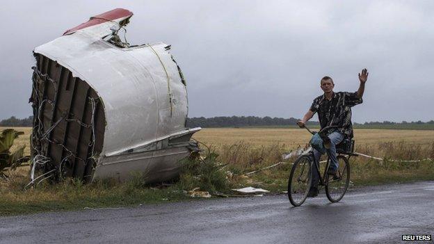 Wreckage of MH17 plane near Grabove