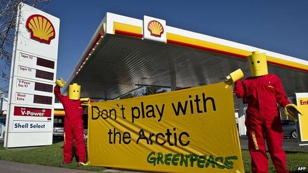 Greenpeace activists in Chile protesting against Shell's oil search in the Artic region