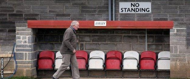 Paulton Rovers dug-out